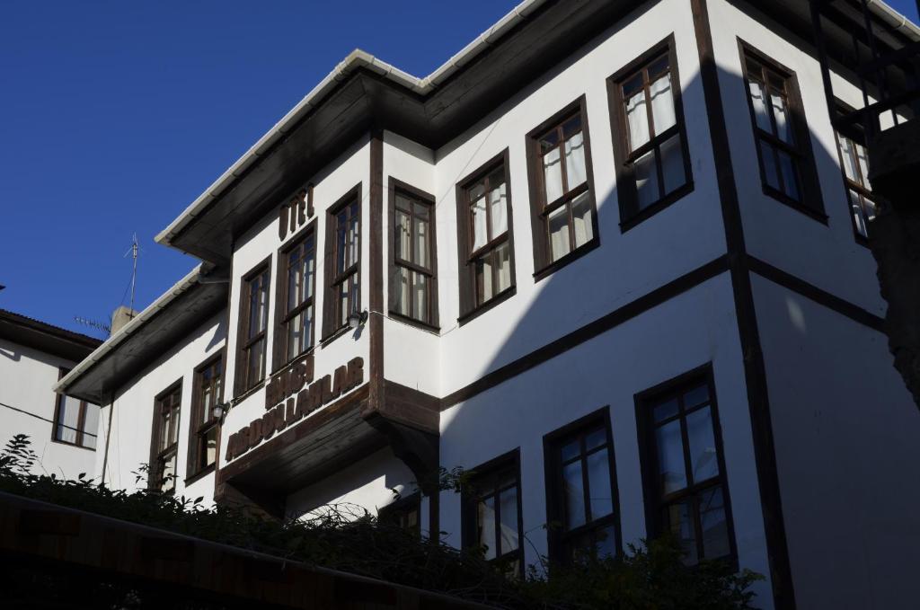Haci Abdullahlar Konagi Hotel Mudurnu ภายนอก รูปภาพ