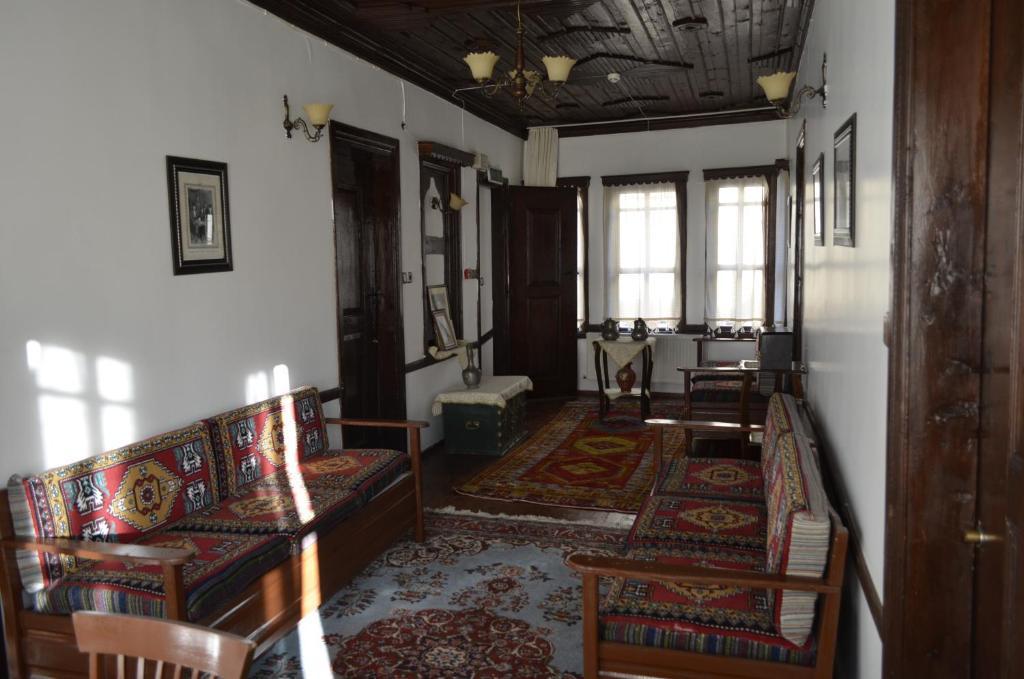 Haci Abdullahlar Konagi Hotel Mudurnu ภายนอก รูปภาพ